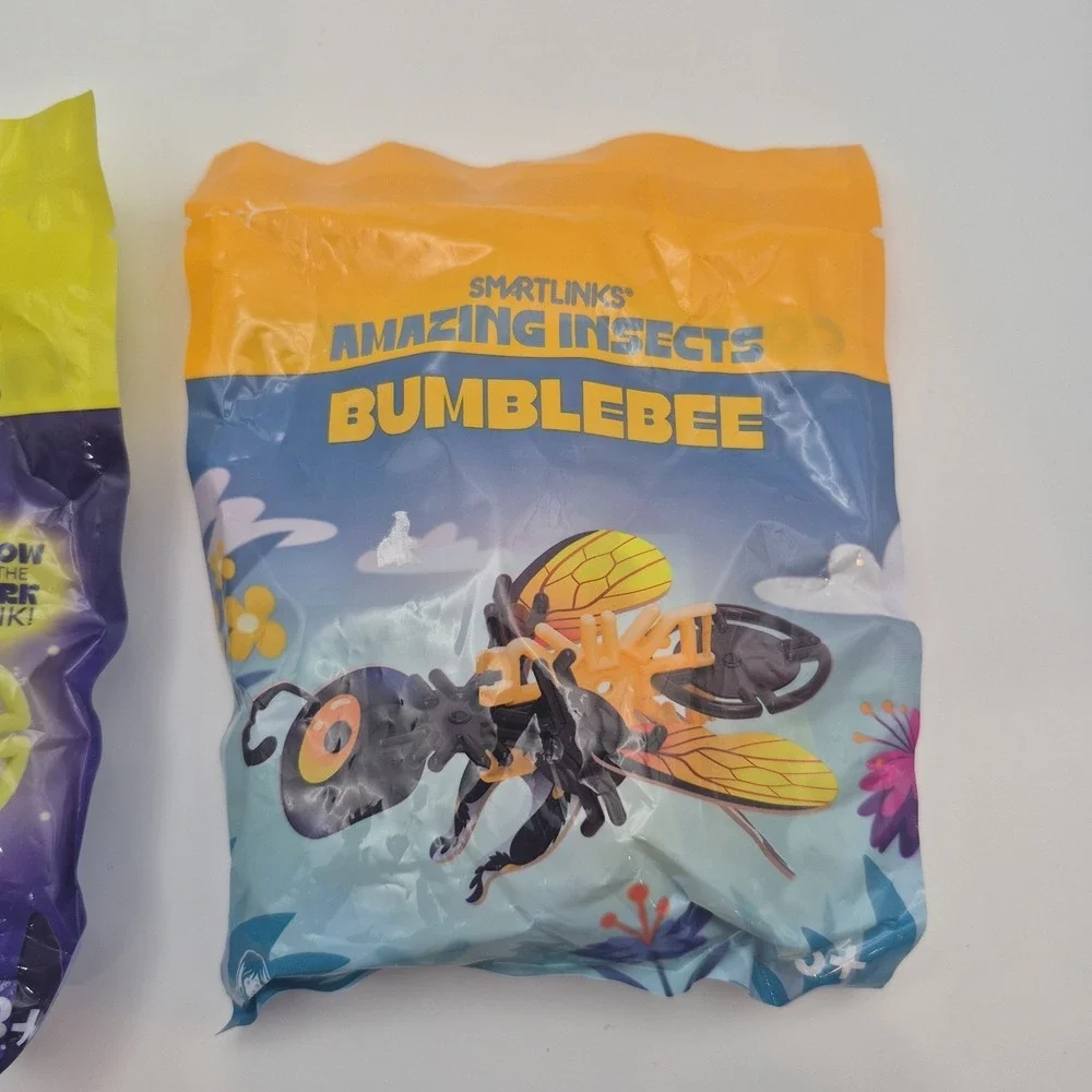 NEW Lot of 2 Wendy's Kids Meal  Smartlinks Amazing Insects Firefly & Bumblebee